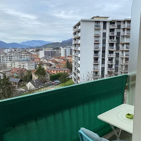 Appartement Aix-Les-Bains アパート *