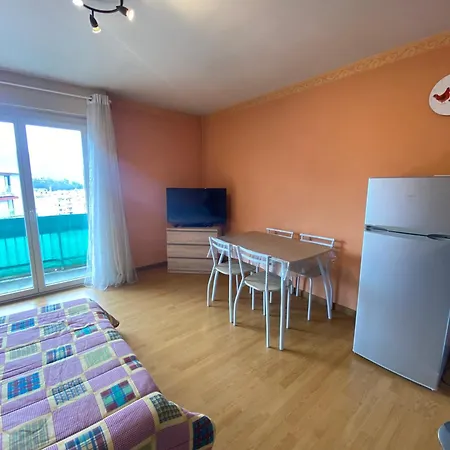 アパート Appartement Aix-Les-Bains エクスレバン